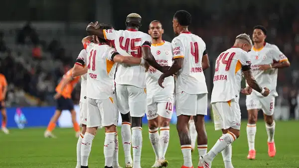 Galatasaray'ın Sporting Lizbon Maçı Kamp Kadrosu Belirlendi: Dört Oyuncu Kadroda Yok