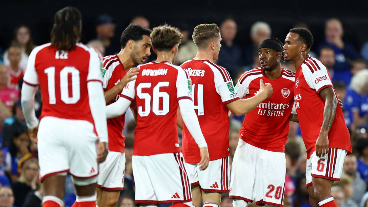 Arsenal, büyük mücadele sonucunda 6-2'lik skorla turu geçti