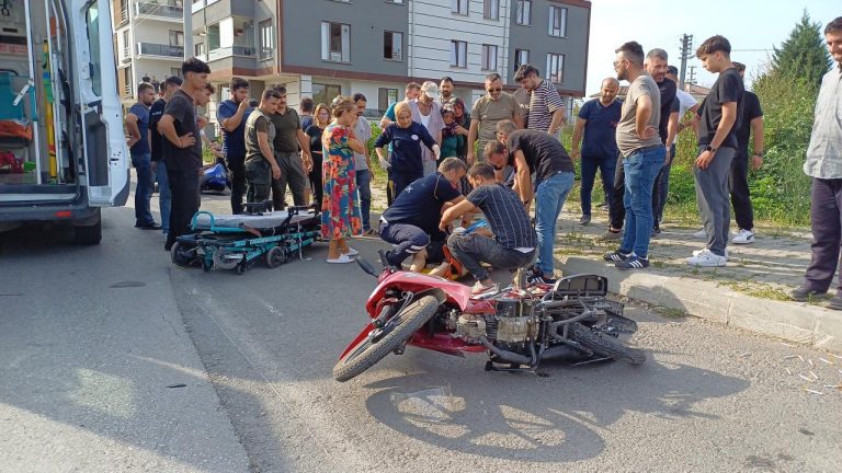 Çarpışan motosiklet metrelerce fırladı – Son Dakika Haberi