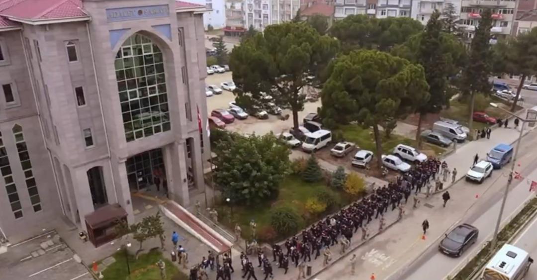 En son haberler | Kaçak bahisçilere geçiş yasağı! Banka hesaplarından araçlarına kadar hepsine el konuldu: 524,5 milyon TL'lik operasyon... 4